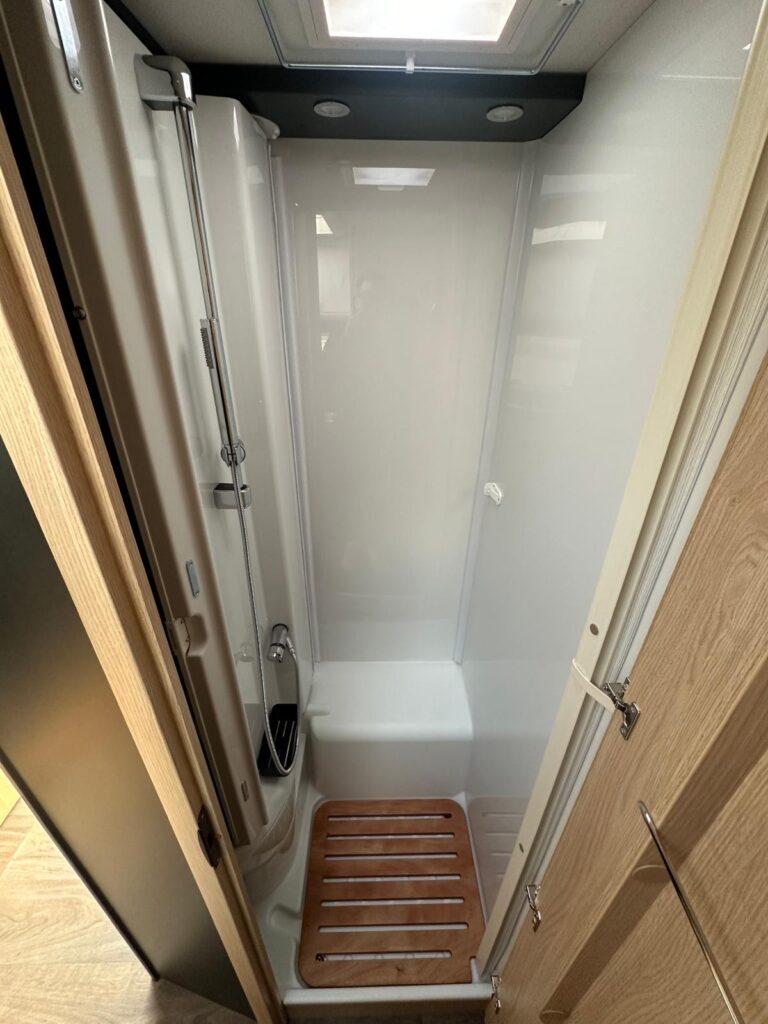 10 SEMINTEGRALE SUNLIGHT T67 -CITROEN-LETTO BASCULANTE-LETTI GEMELLI