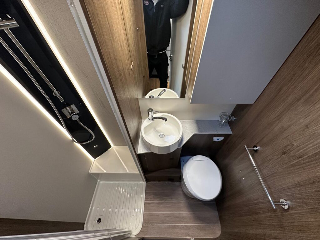 12 MAGIS 95 FIAT- 699 CM-LETTO BASCULANTE