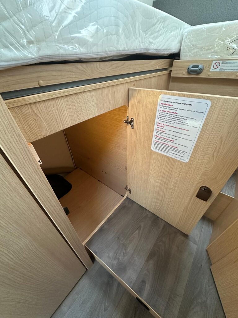 13 SEMINTEGRALE SUNLIGHT T67 -CITROEN-LETTO BASCULANTE-LETTI GEMELLI