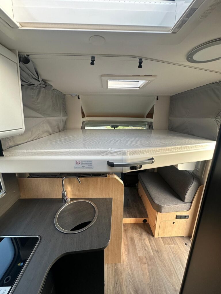 14 SEMINTEGRALE SUNLIGHT T67 -CITROEN-LETTO BASCULANTE-LETTI GEMELLI