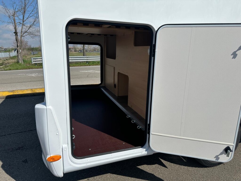 19 semintegrale compatto sunlight v66 letti gemelli-citroen