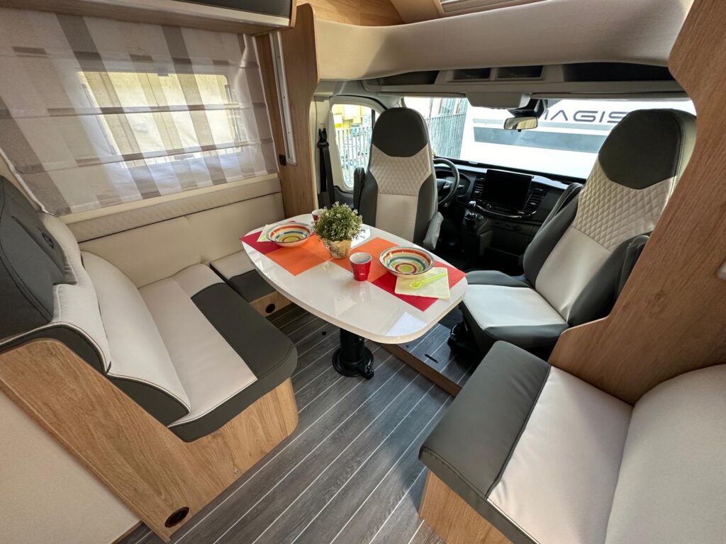 4 SEMINTEGRALE CI HORON 84 XT - LETTI GEMELLI -FORD