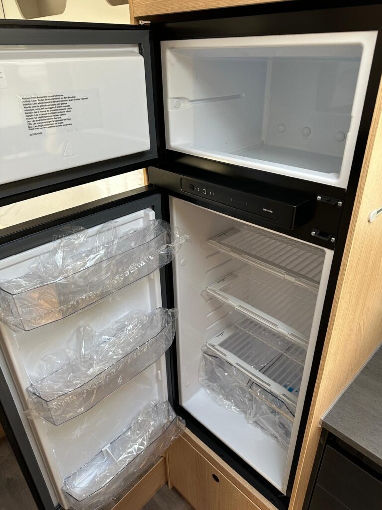 8 SEMINTEGRALE SUNLIGHT T67 -CITROEN-LETTO BASCULANTE-LETTI GEMELLI