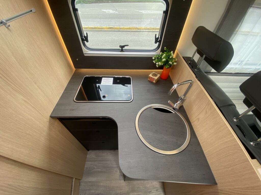 SUNLIGHT T68 ADVENTURE 12