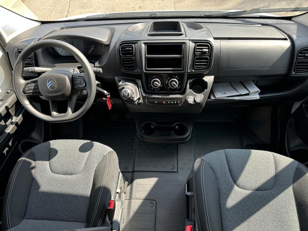 semintegrale compatto sunlight v66 letti gemelli-citroen