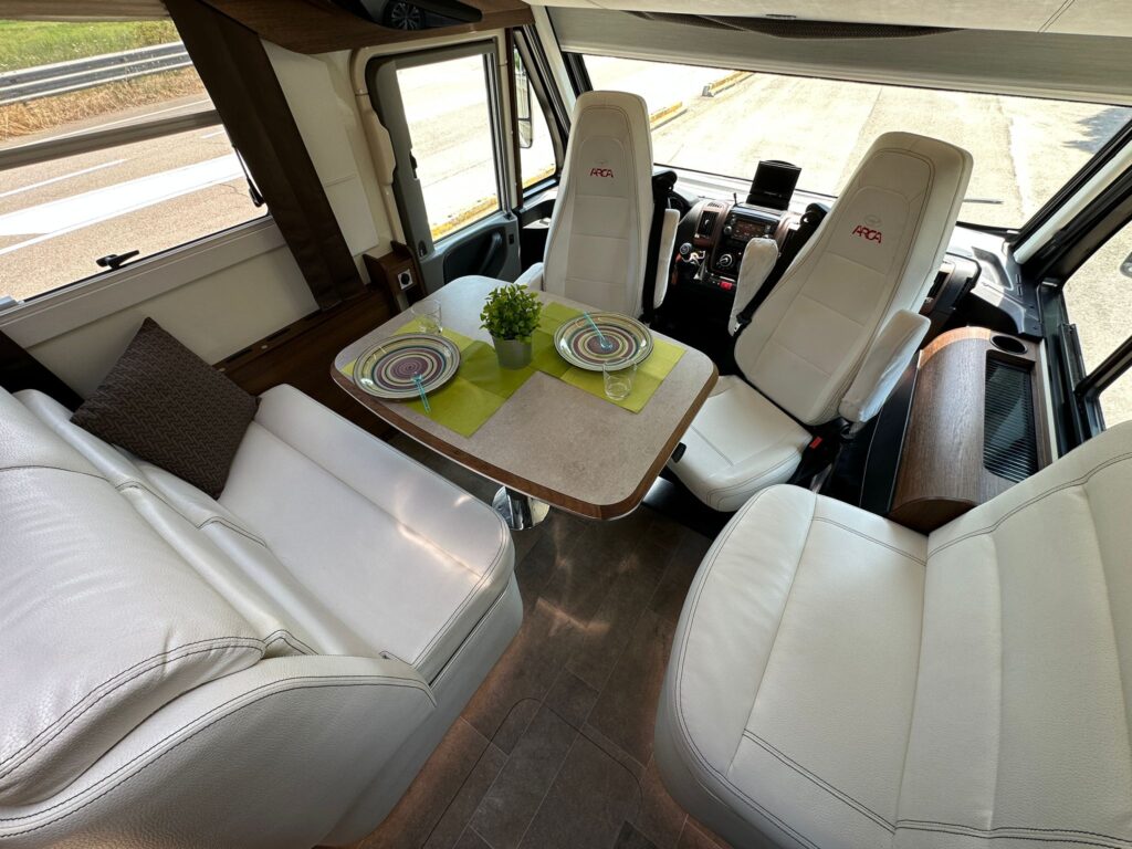 5 motorhome arca america 3-fiat-alde-letti gemelli