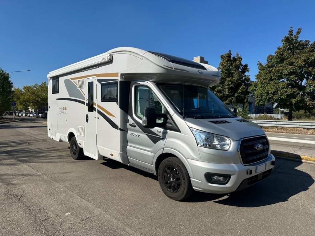 1 C.I. MAGIS 87 XT-FORD-170 CV- LETTI GEMELLI-LETTO BASCULANTE