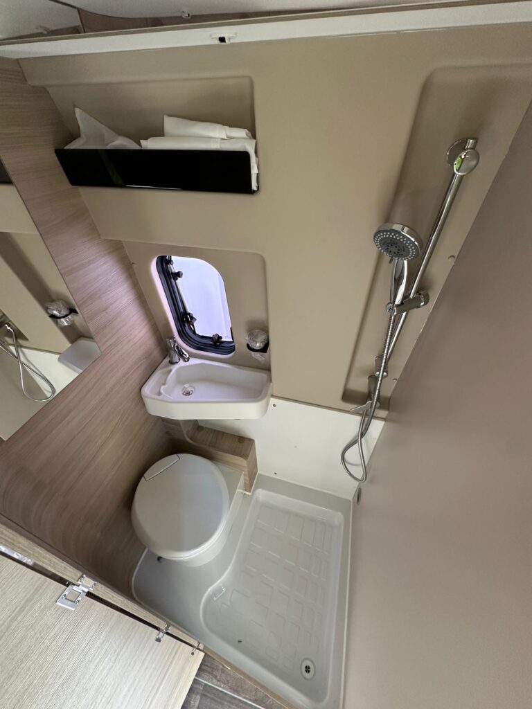 12 furgonato c.i. kyros 5 go 2026-citroen-4 posti