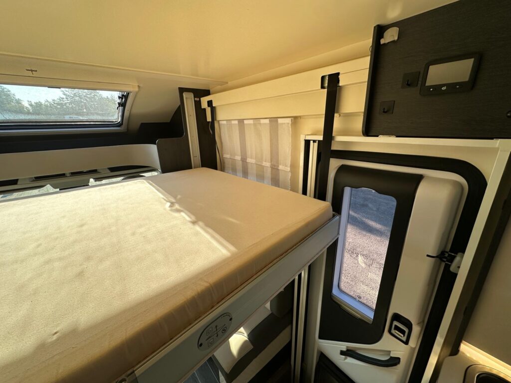 13 SEMINTEGRALE MAGIS 98 XT-CAMBIO AUTOMATICO-FORD-170 CV