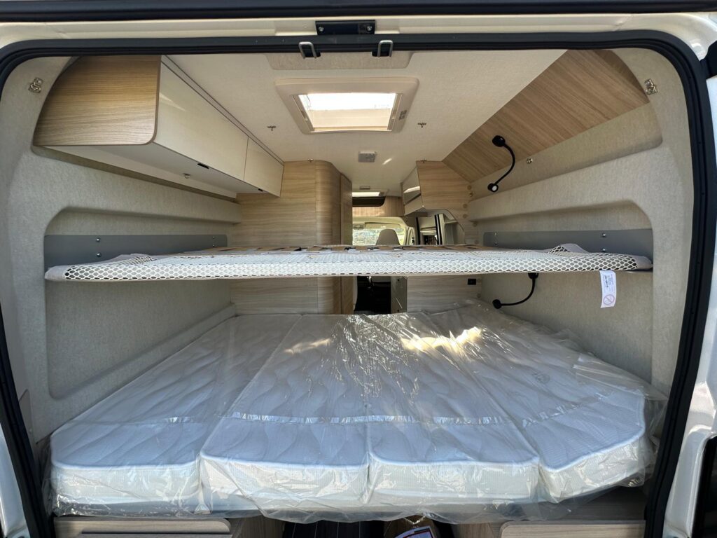 13 furgonato c.i. kyros 5 go 2026-citroen-4 posti