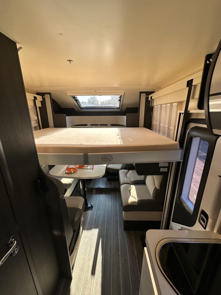 14 SEMINTEGRALE MAGIS 98 XT-CAMBIO AUTOMATICO-FORD-170 CV