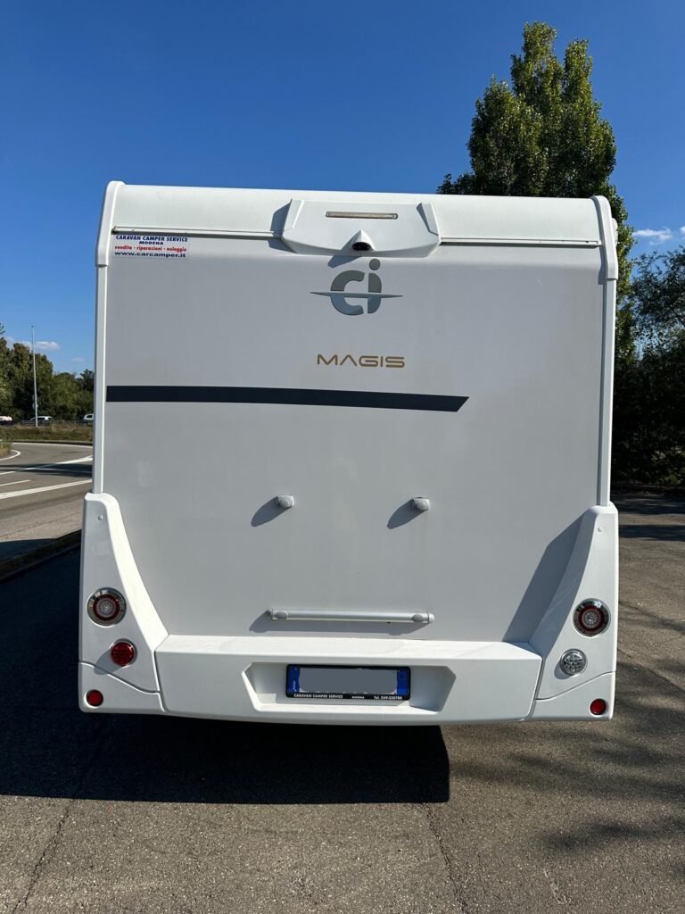 18 C.I. MAGIS 87 XT-FORD-170 CV- LETTI GEMELLI-LETTO BASCULANTE