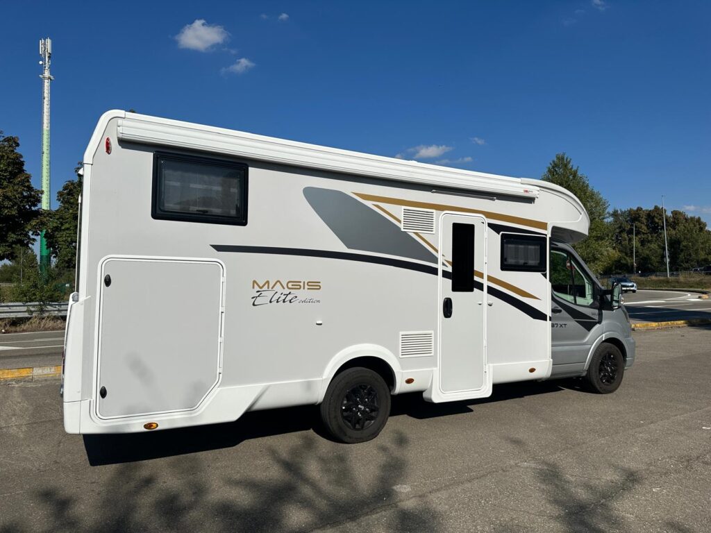 19 C.I. MAGIS 87 XT-FORD-170 CV- LETTI GEMELLI-LETTO BASCULANTE