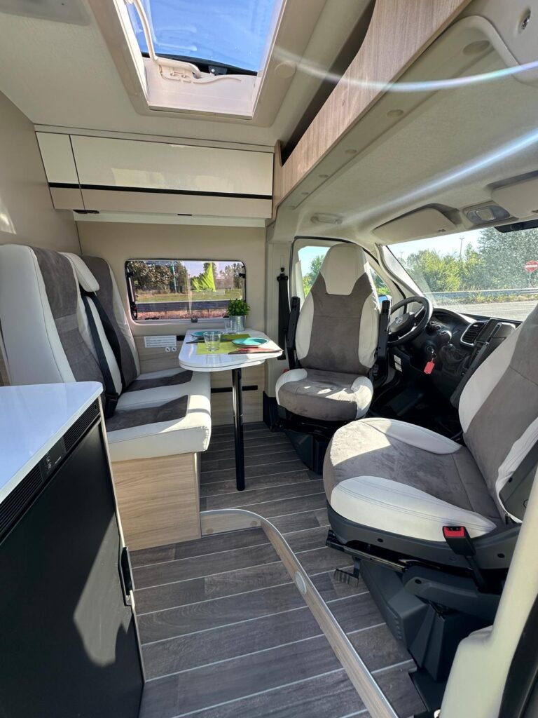 6 furgonato c.i. kyros 5 go 2026-citroen-4 posti