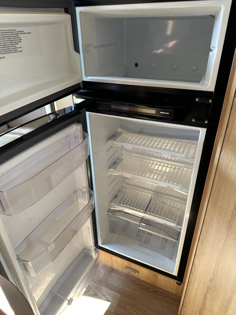 9 GIOTTILINE THERRY- CITROEN-LETTO MATRIMONIALE