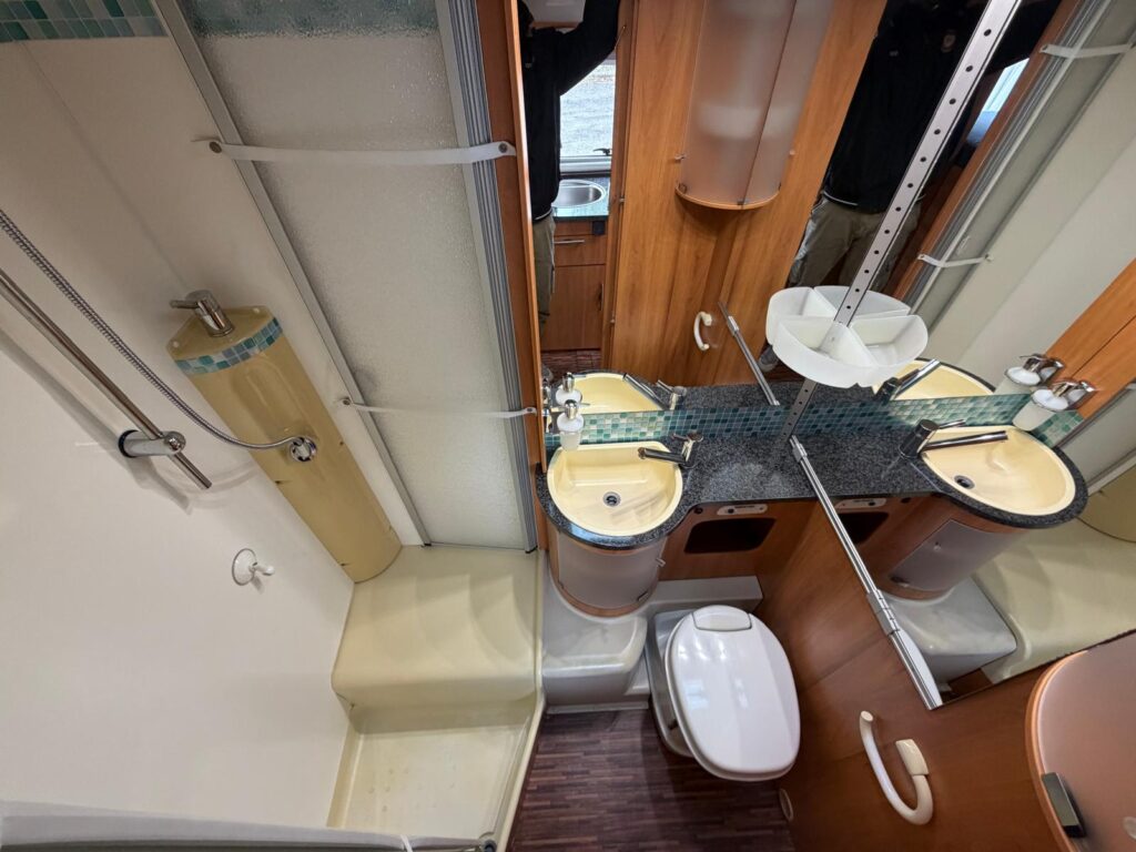 11 semintegrale hymer tramp 616 sl- renault-garage