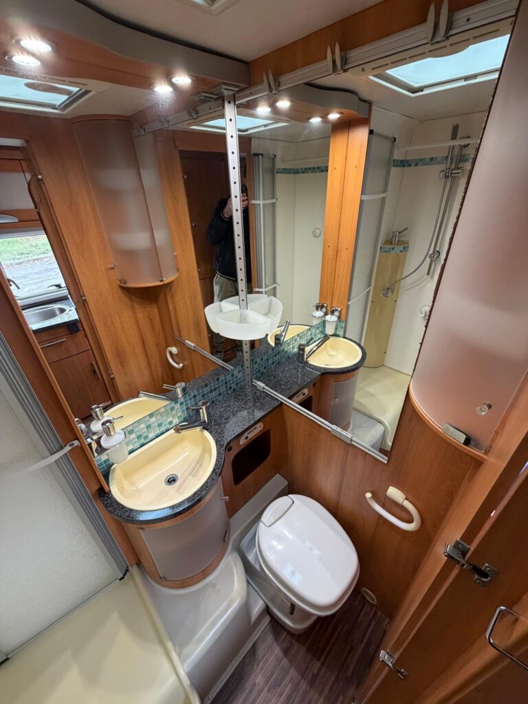 11a semintegrale hymer tramp 616 sl- renault-garage