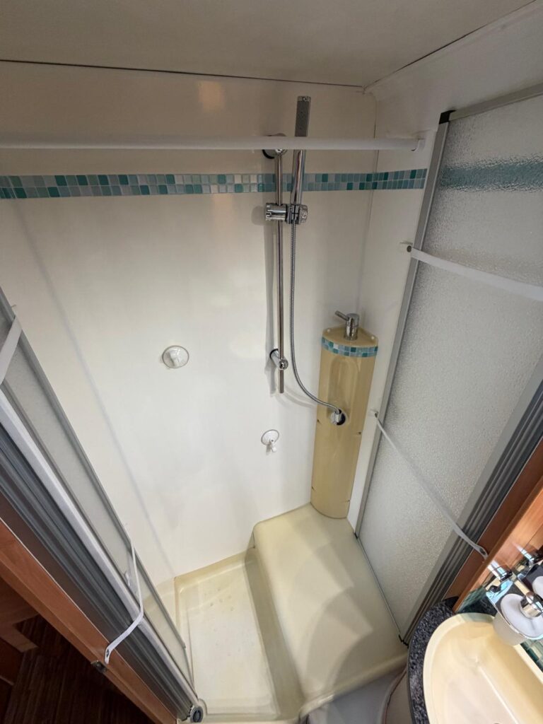 12 semintegrale hymer tramp 616 sl- renault-garage