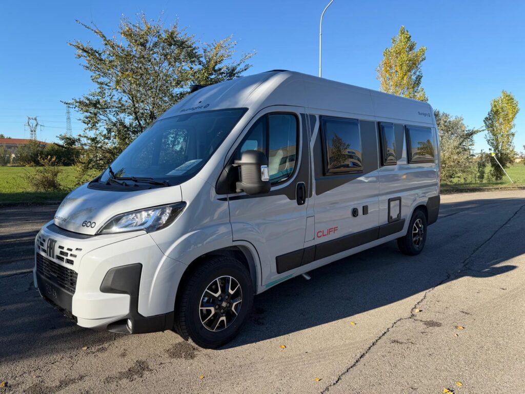 15 furgonato sunlight cliff 600 adventure edition-fiat