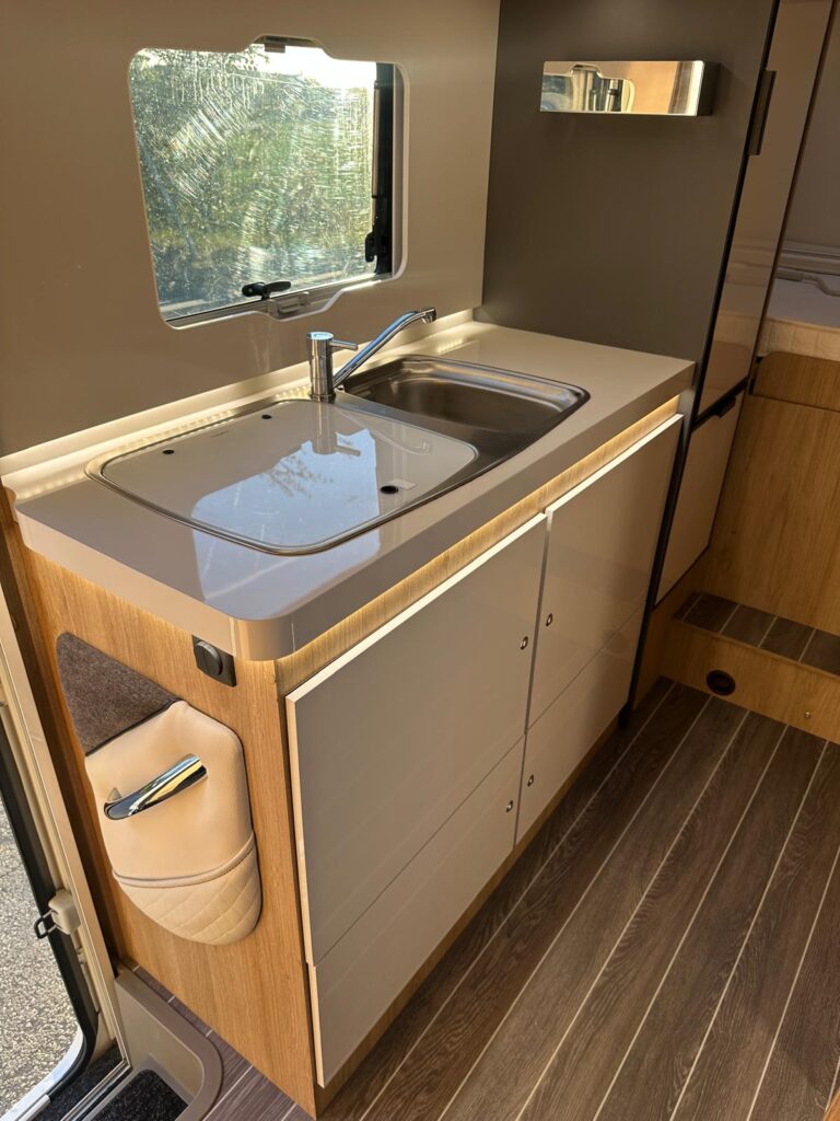 4 mansardato horon 95 m-ford-letto matrimoniale