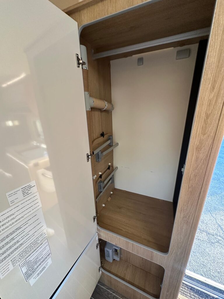 9 mansardato horon 95 m-ford-letto matrimoniale