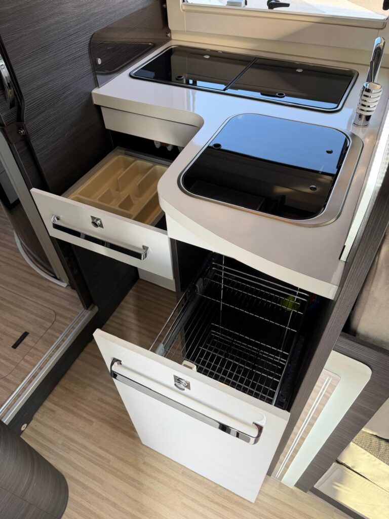 10 semintegrale benimar mileo 296-letto nautico-letto centrale-fiat-letto basculante