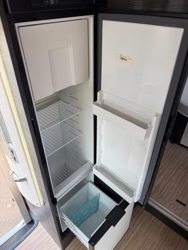 11 semintegrale benimar mileo 296-letto nautico-letto centrale-fiat-letto basculante