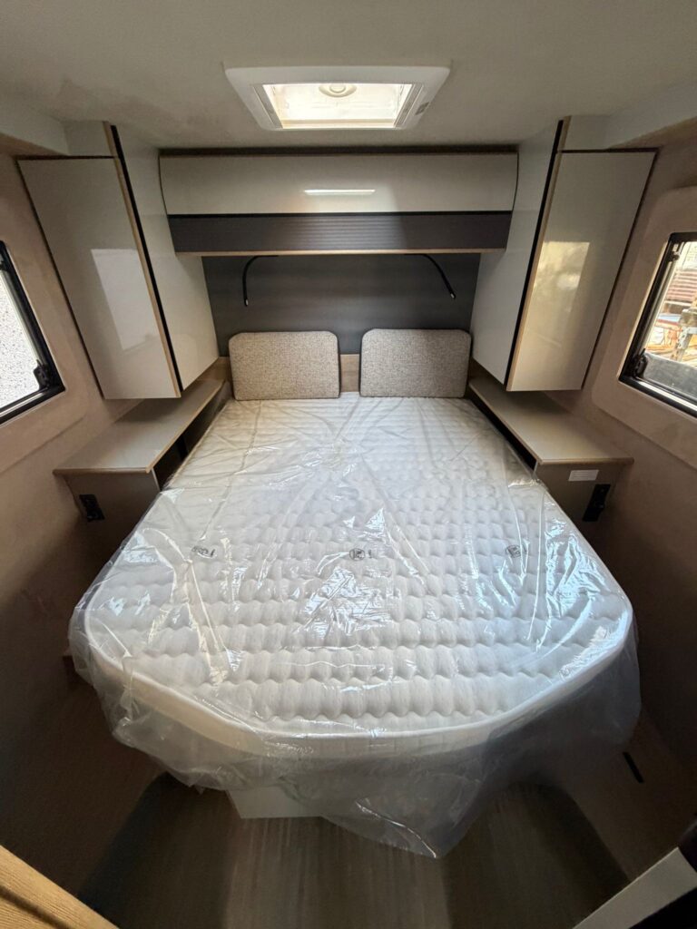 12motorhome arca america new deal h740glg-fiat