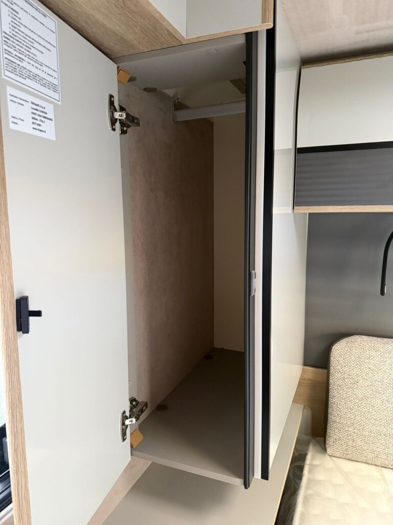 13motorhome arca america new deal h740glg-fiat