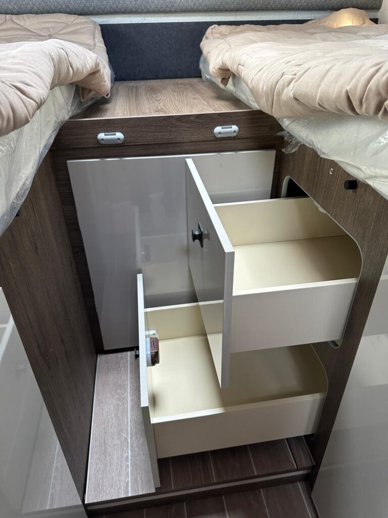 14 SEMINTEGRALE MAGIS 87 XT ELITE 2025-LETTI GEMELLI-FORD