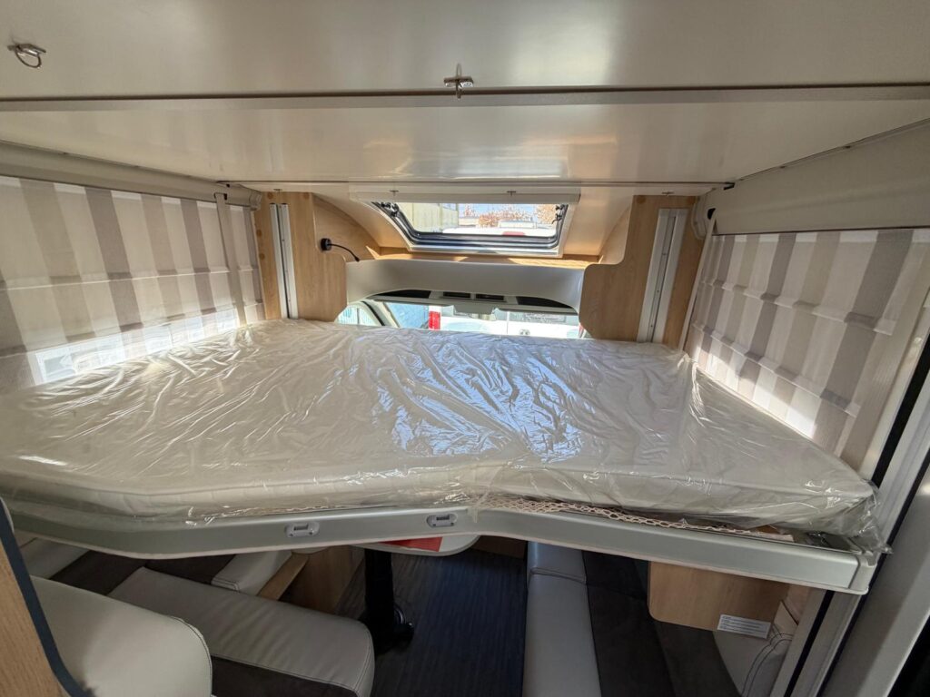 15 semintegrale c.i. horon 98-ford-letto matrimoniale.letto basculante-165 cv