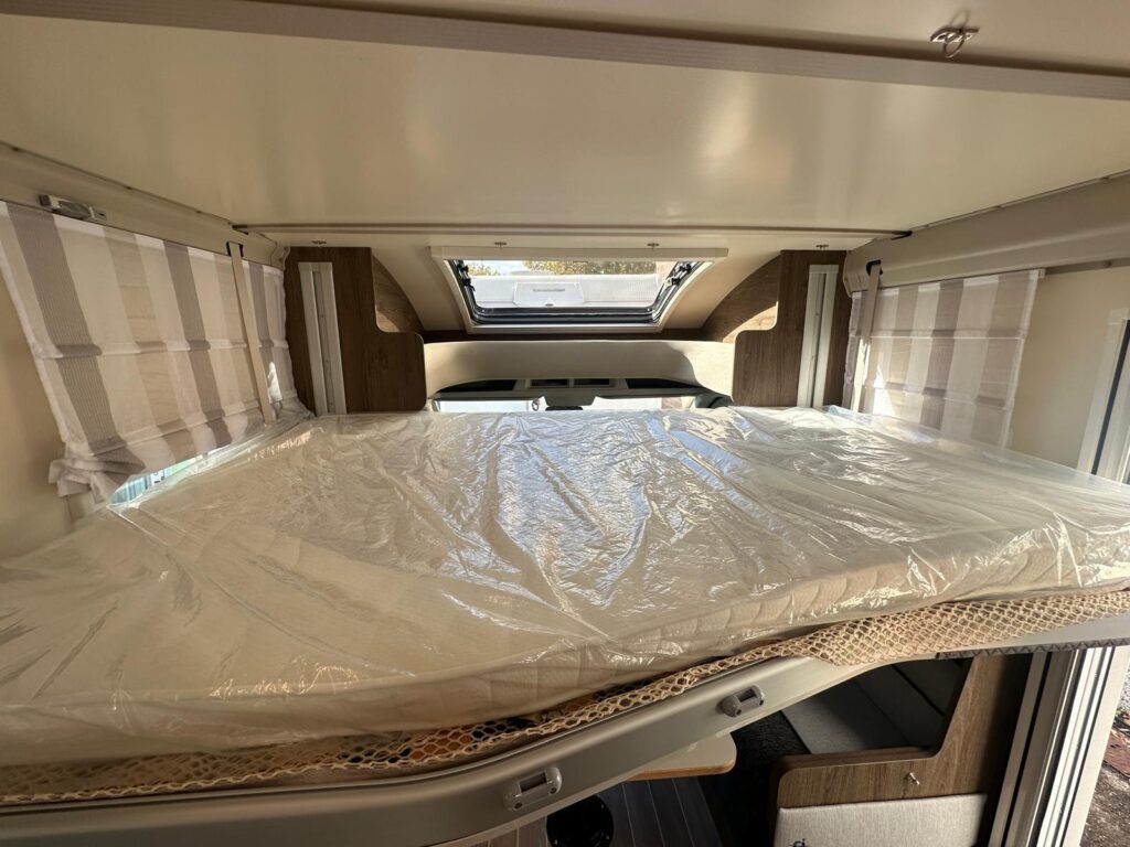 16 SEMINTEGRALE MAGIS 87 XT ELITE 2025-LETTI GEMELLI-FORD