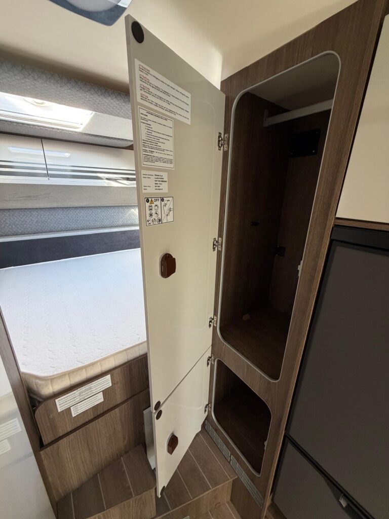 16 semintegrale c.i. magis 95 xt -fiat-letto matrimoniale-letto basculante