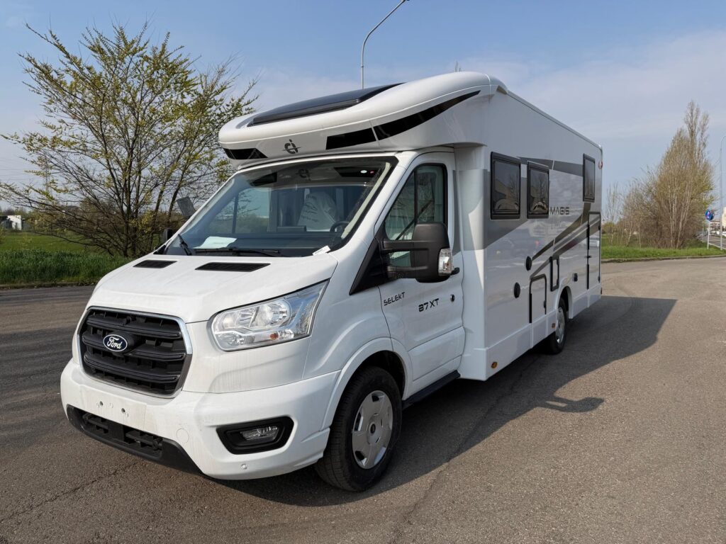 17 SEMINTEGRALE C.I. MAGIS 87 XT-FORD-165CV-LETTI GEMELLI-LETTO BASCULANTE