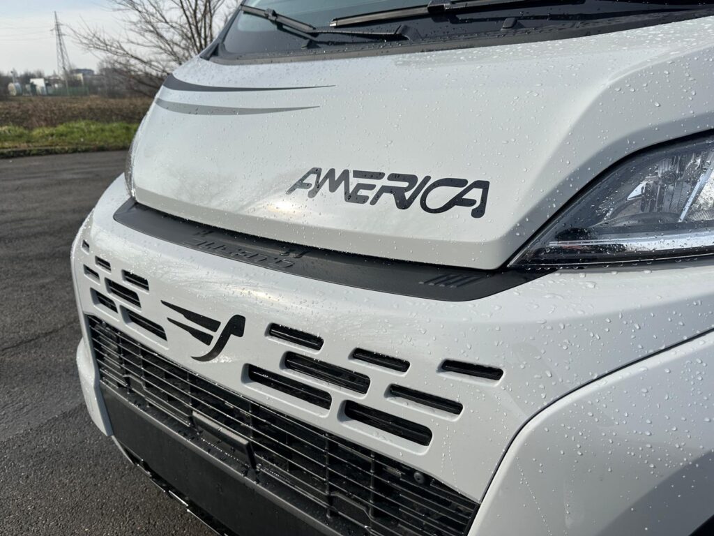 17 semintegrale arca compact c699lc-fiat-letto centrale