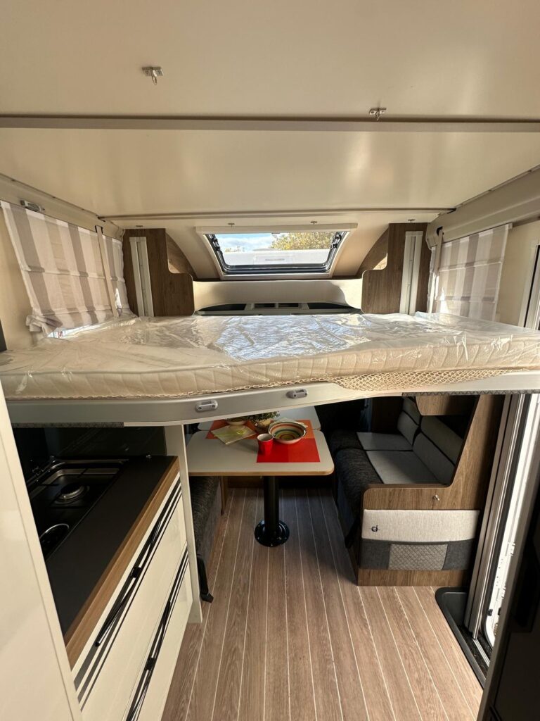 18 SEMINTEGRALE MAGIS 87 XT ELITE 2025-LETTI GEMELLI-FORD