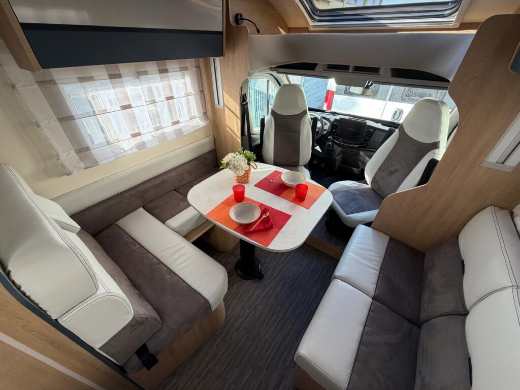 2 semintegrale c.i. horon 98-ford-letto matrimoniale.letto basculante-165 cv