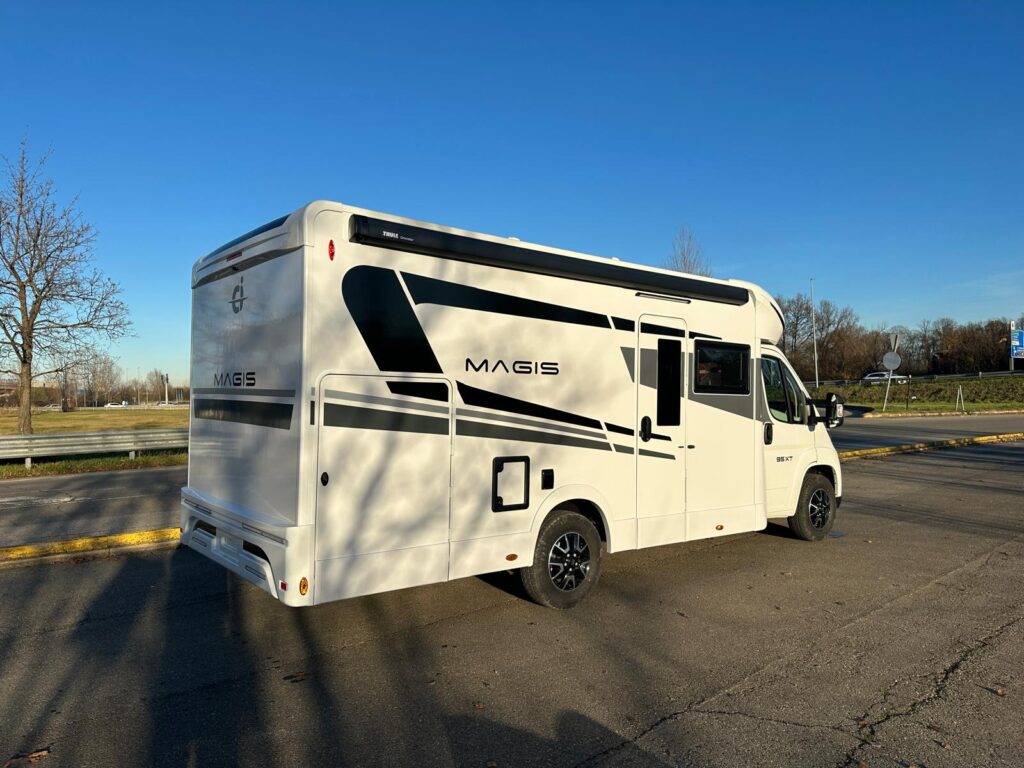 24 MAGIS 95 FIAT- 699 CM-LETTO BASCULANTE