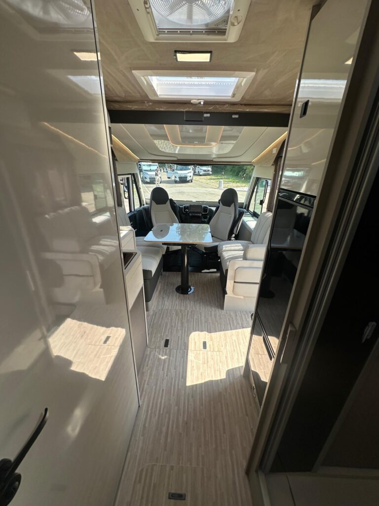 5 motorhome arca america new deal h740glg-fiat