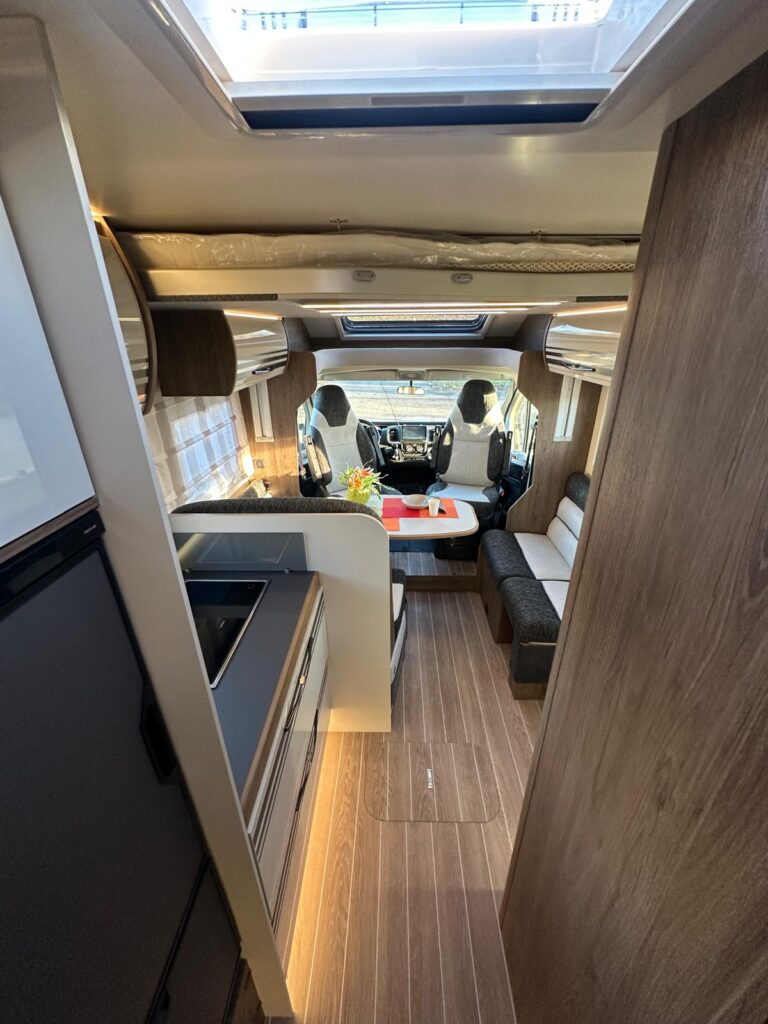 7 MAGIS 95 FIAT- 699 CM-LETTO BASCULANTE