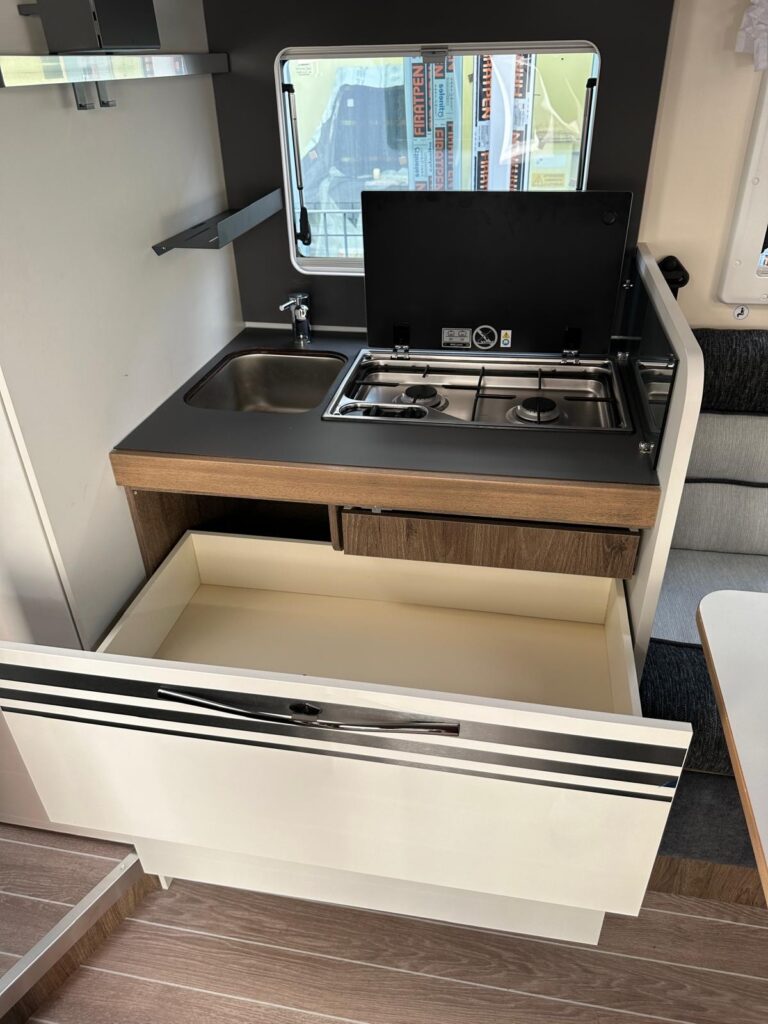 7 SEMINTEGRALE MAGIS 87 XT ELITE 2025-LETTI GEMELLI-FORD