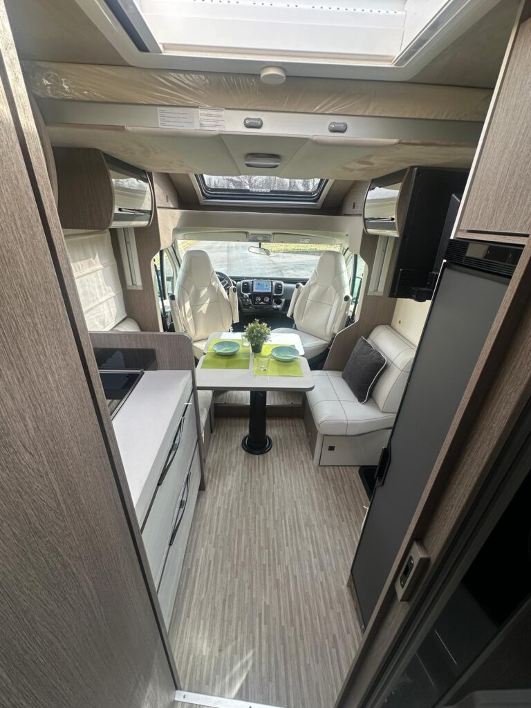 7 semintegrale arca compact c699lc-fiat-letto centrale