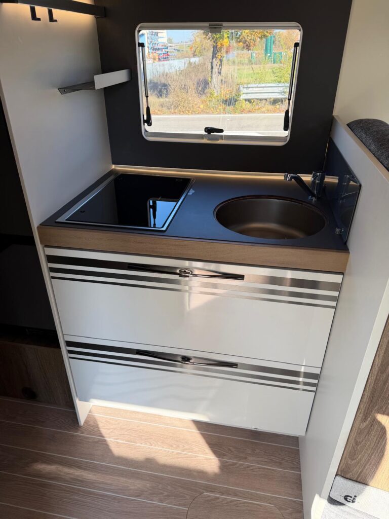 8 semintegrale c.i. magis 95 xt -fiat-letto matrimoniale-letto basculante