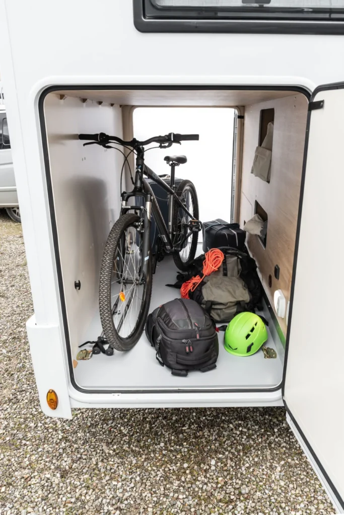 Ci-Horon-84-Spring-003-1025x1536