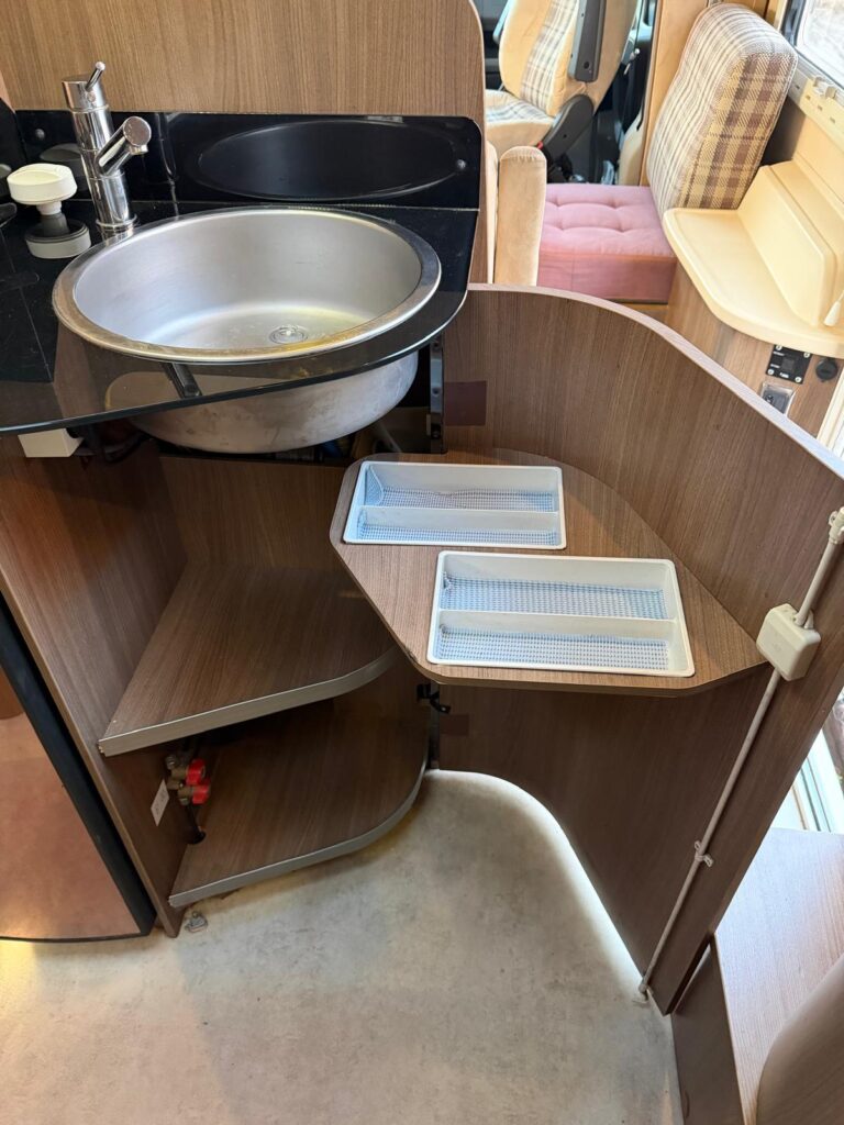 10 SEMINTEGRALE CHALLENGER PRIUM XS-FIAT-LETTO BASCULANTE-599CM