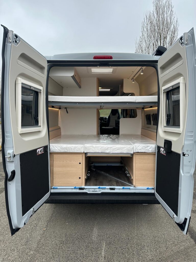 15 furgonato sunlight cliff 601 adventure-fiat-4 posti letto-4 posti viaggio