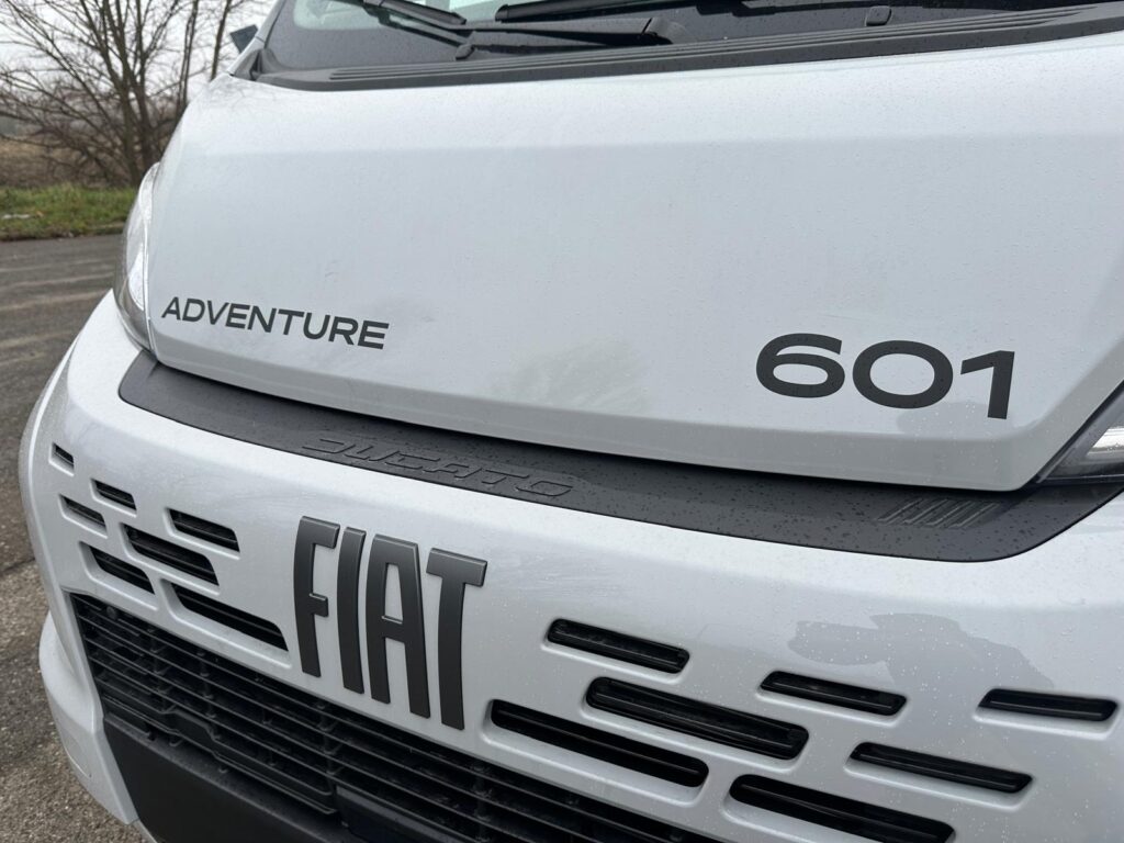 16 furgonato sunlight cliff 601 adventure-fiat-4 posti letto-4 posti viaggio