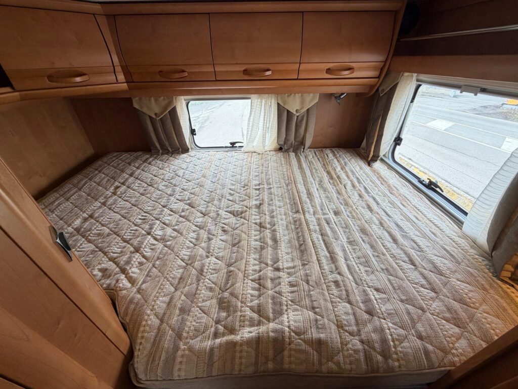 16 motorhome rapido 9086df-fiat-699cm-letto matrimoniale