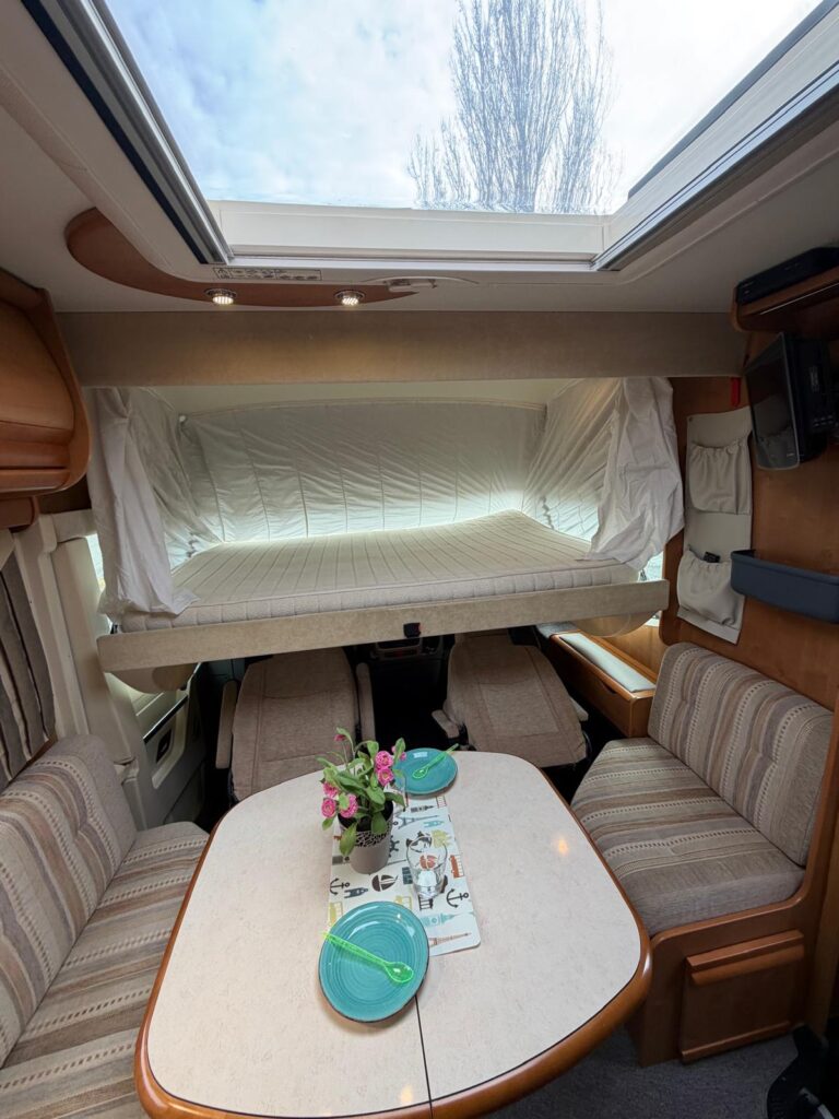 17 motorhome rapido 9086df-fiat-699cm-letto matrimoniale