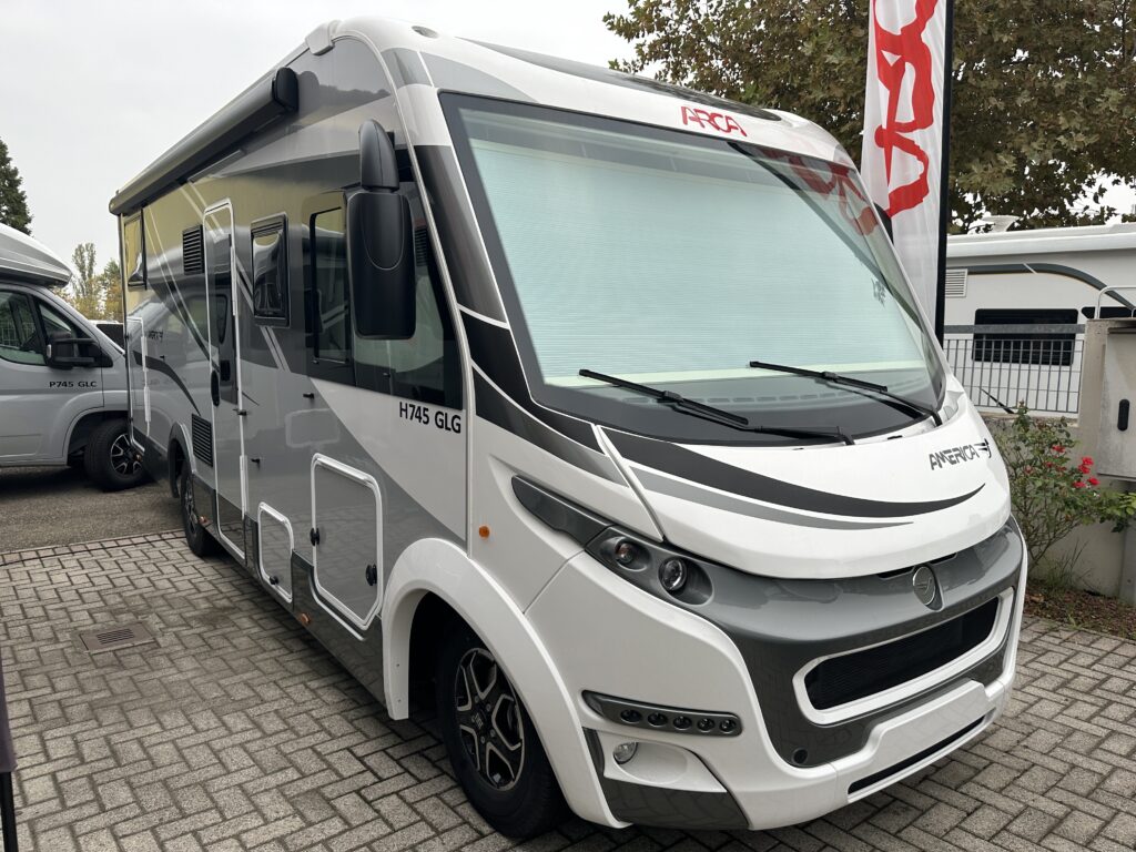 1 motorhome arca h745glg-fiat-cambio automatico-letti gemelli